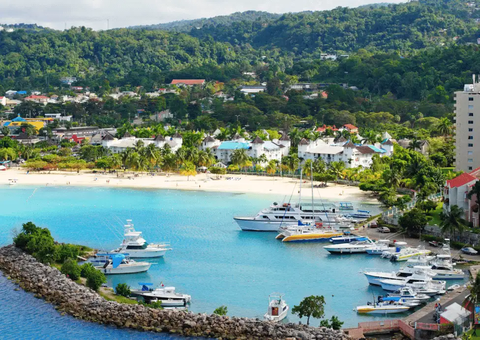 100 Reasons Why Everyone Should Travel